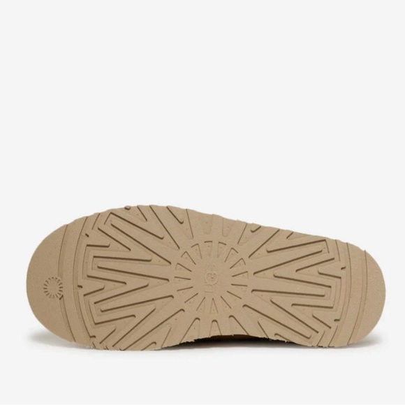 UGG Big Kids Tazz Sand Slippers  1143776k-SAN - Picture 4 of 5